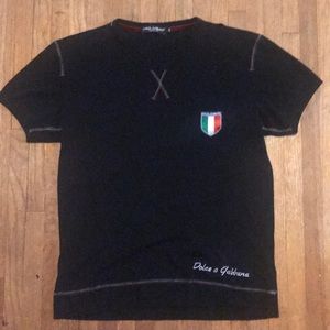 Black crew neck designer t shirt.